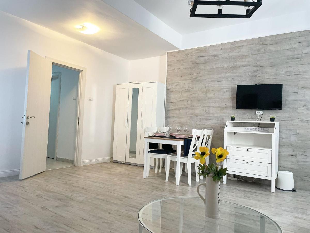 White Apartment Bukareszt Zewnętrze zdjęcie